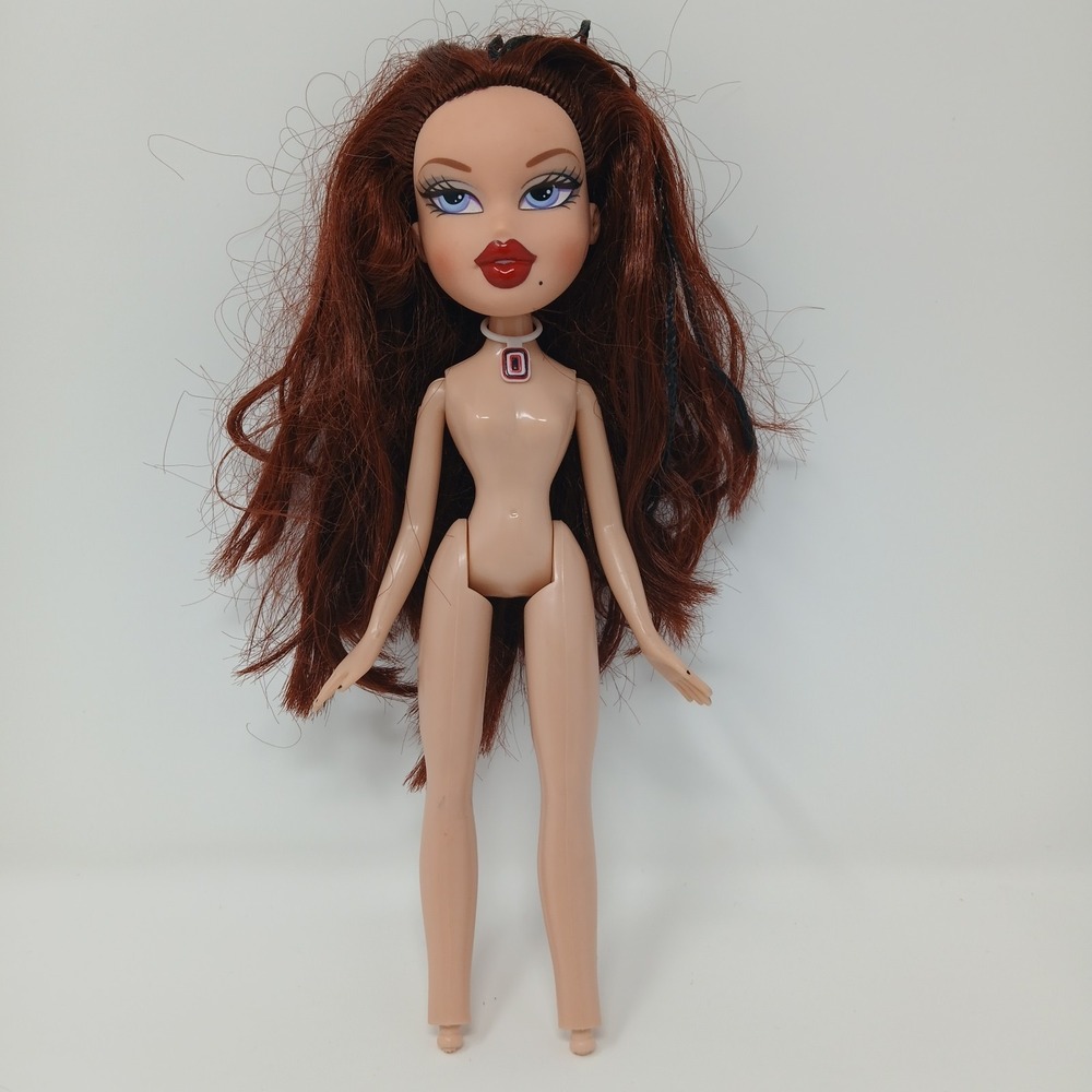 2001 MGA Bratz Twins Twiins Sisters Roxxi Doll w/ Necklace, No Outfit, No Feet